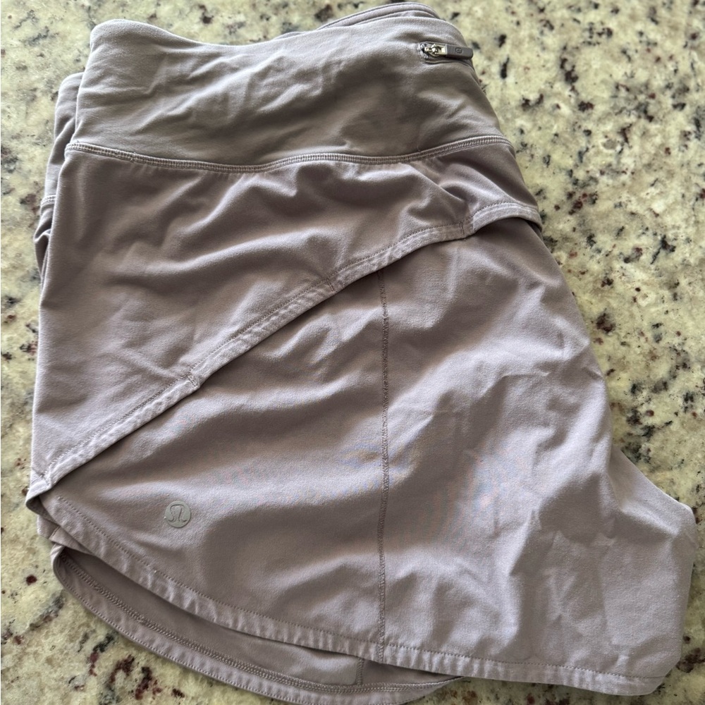 LULULEMON SHORTS SIZE 14